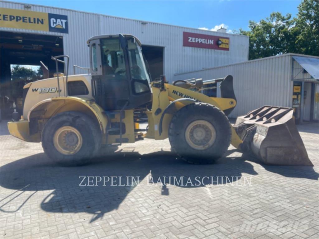 New Holland W190 轮式装载机