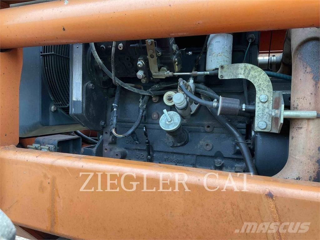  OMNIQUIP/LULL 844C-42 伸缩臂叉装车|叉装车