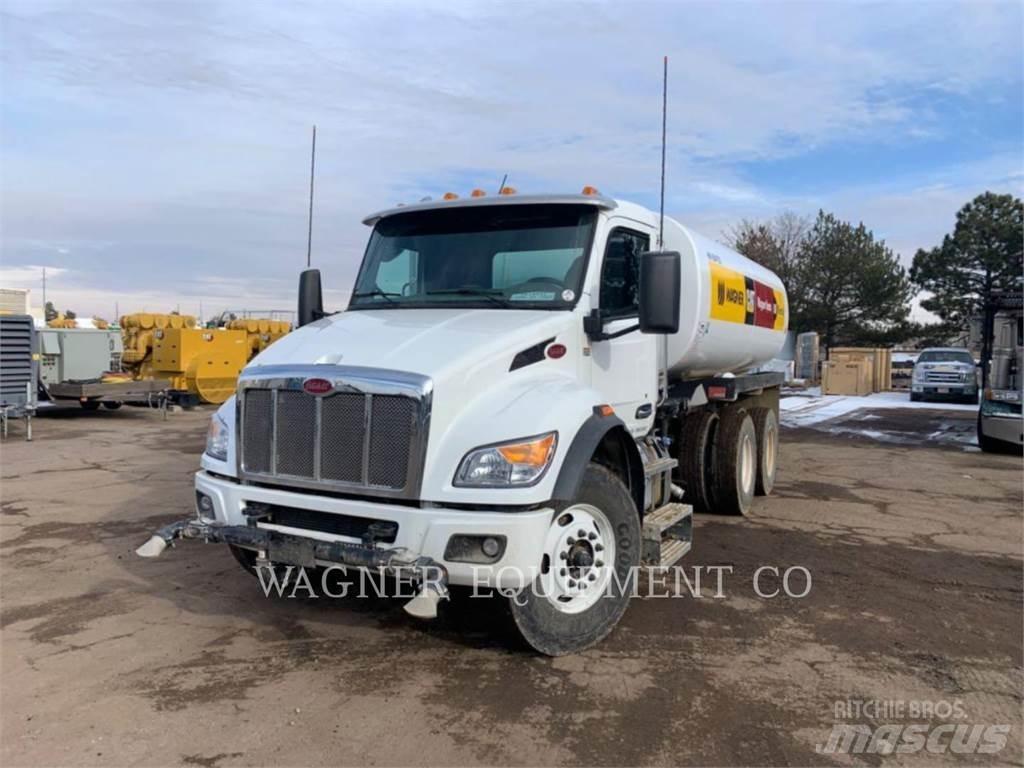 Peterbilt 4000G 548 水罐车