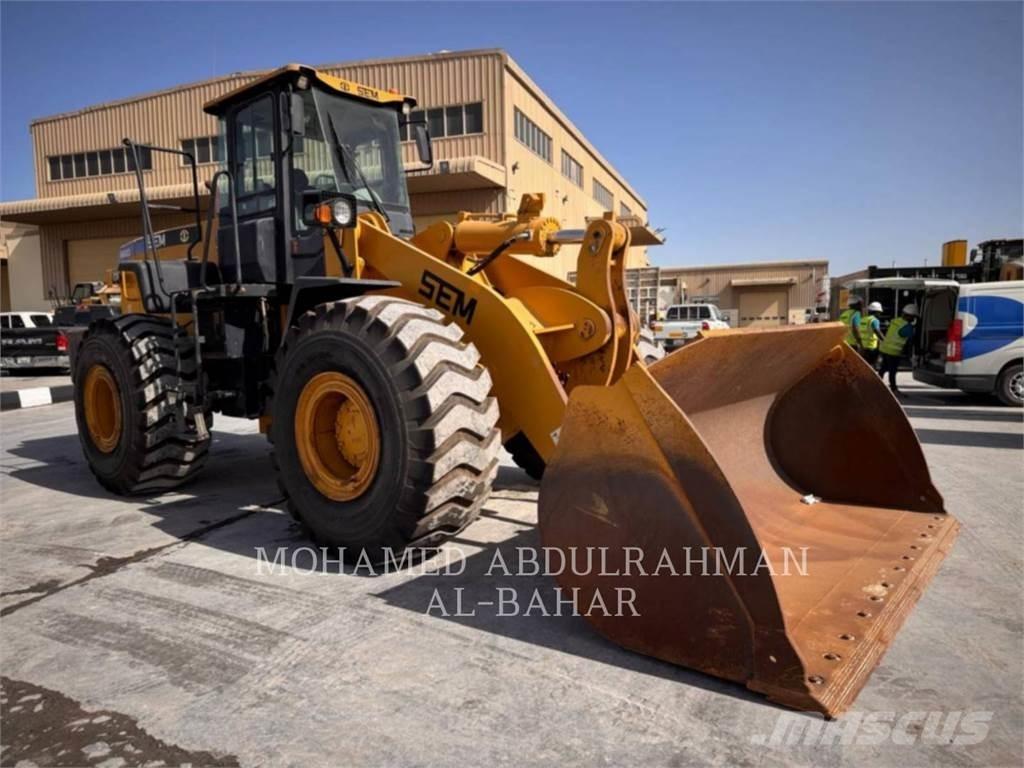 SEM MACHINERY SEM660D 轮式装载机