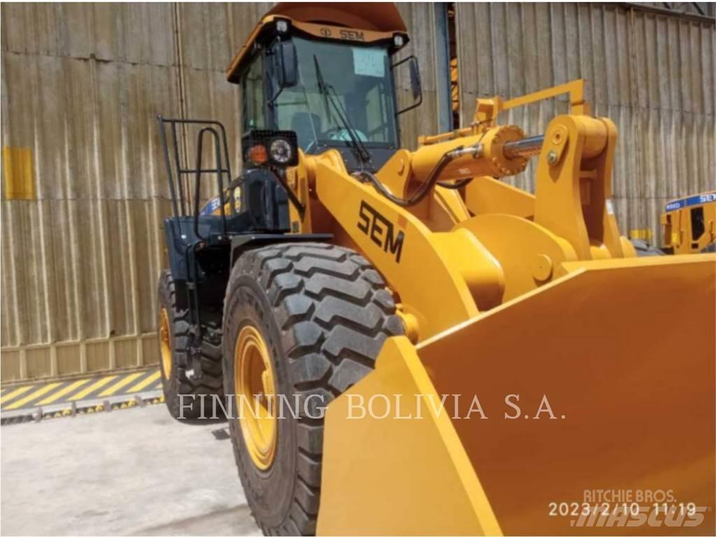 SEM MACHINERY SEM668D 轮式装载机
