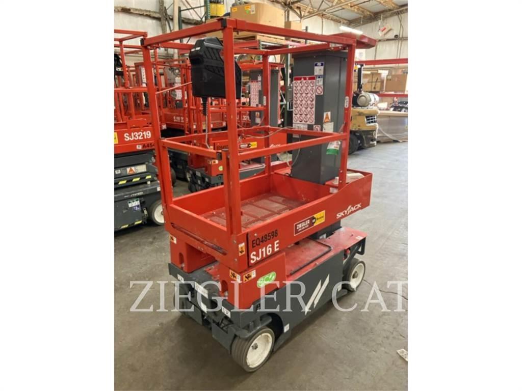 Skyjack SJ16E 剪叉式升降机