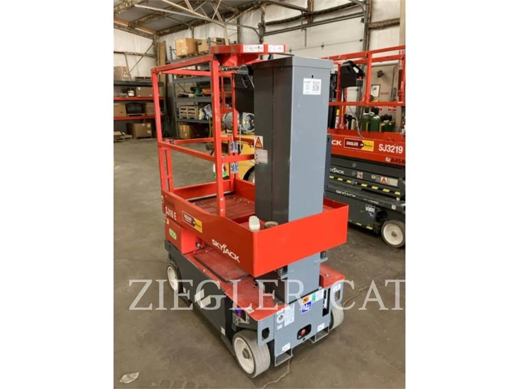 Skyjack SJ16E 剪叉式升降机