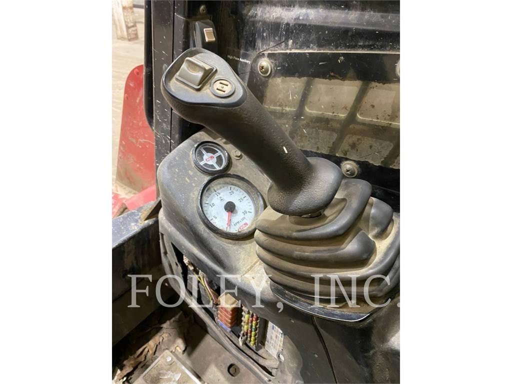 Terex EQUIP. LTD. PT70 履带式装载机