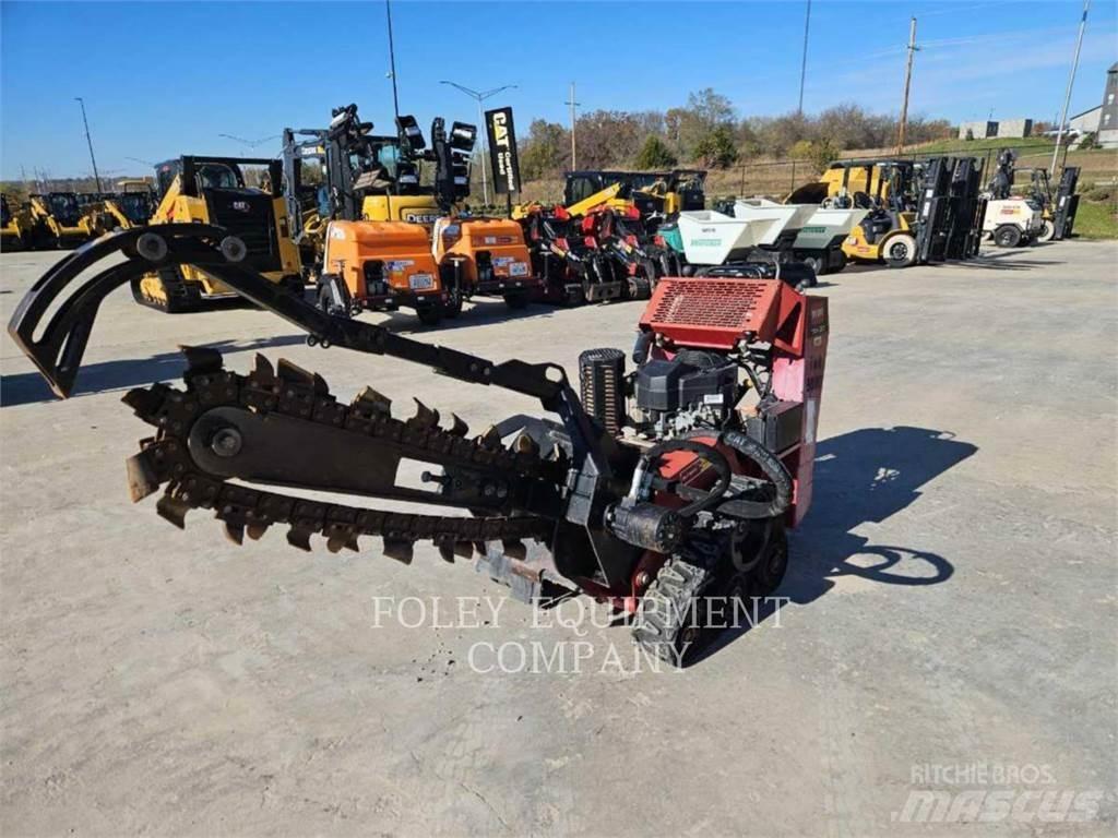 Toro TRX20 挖沟机