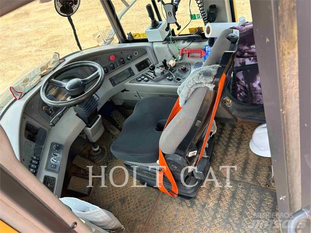 Volvo A45 铰接式自卸车