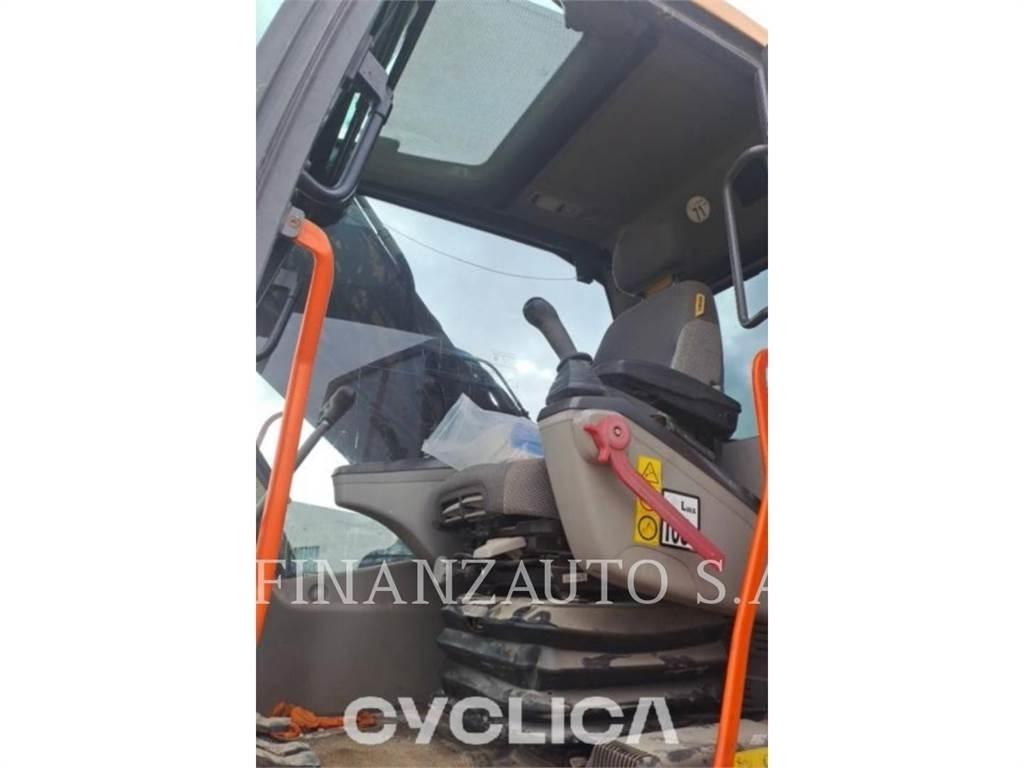 Volvo EC300DNL 履带挖掘机