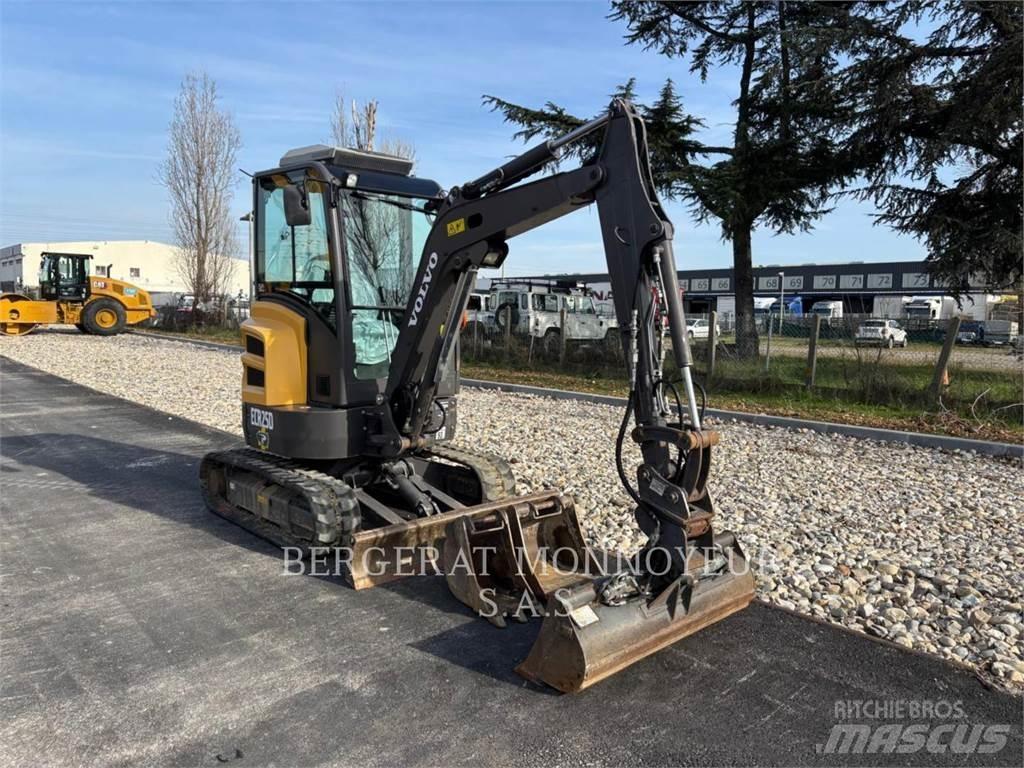 Volvo ECR25D 履带挖掘机