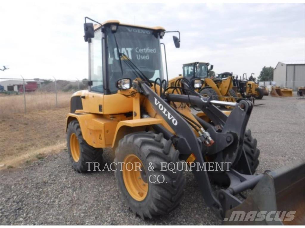 Volvo L30GS 轮式装载机