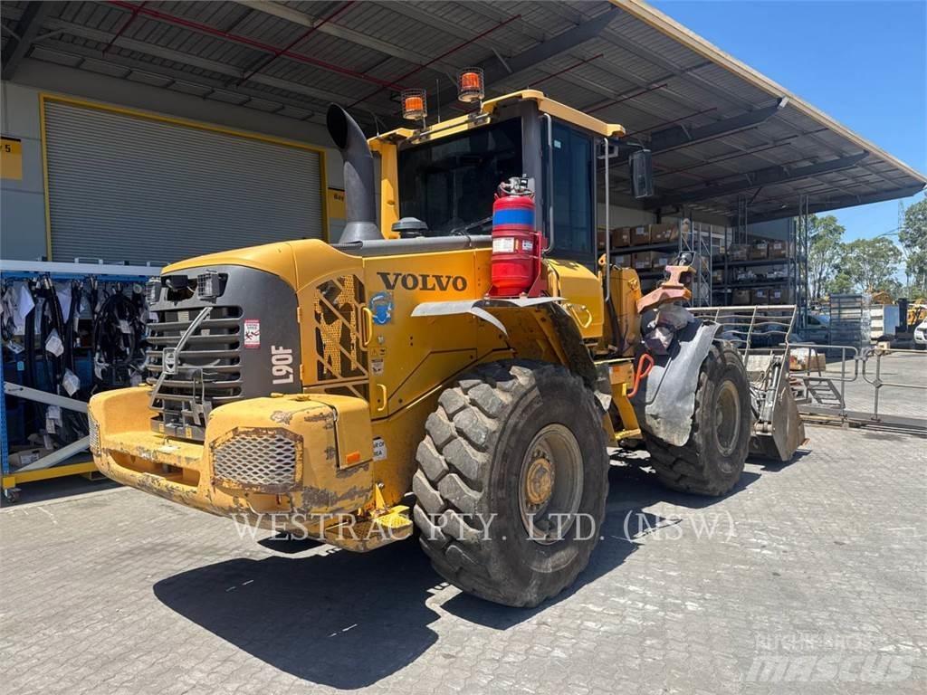 Volvo L90F 轮式装载机