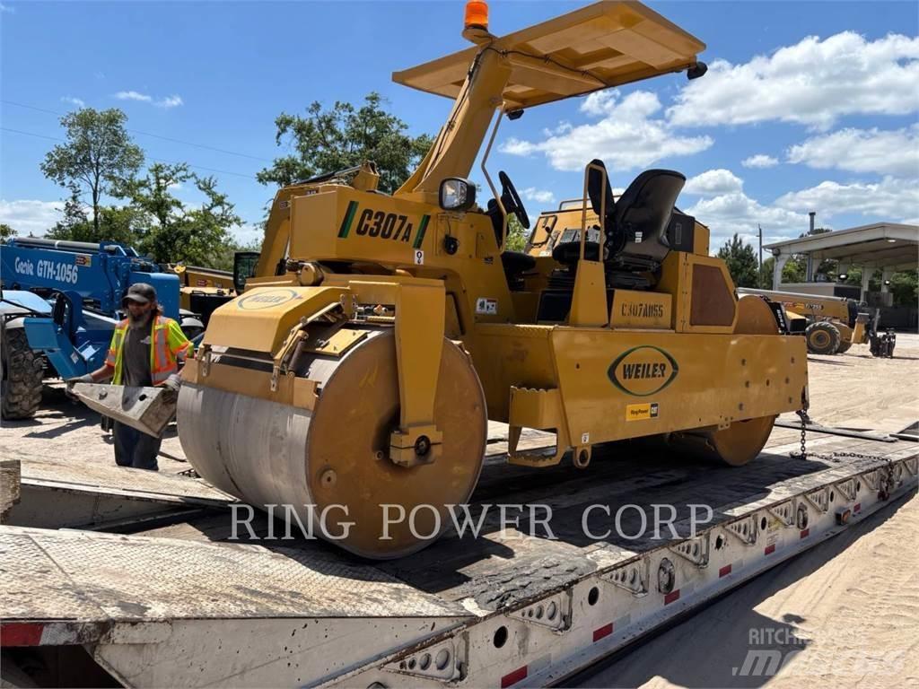 Weiler C307A 双轮压路机
