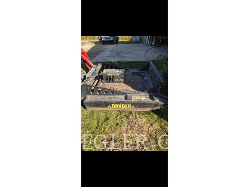 Wildcat BRUSH CUTTER 72 牧场割草机和切顶器