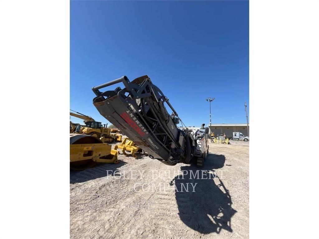 Wirtgen W120CFI 沥青摊铺机