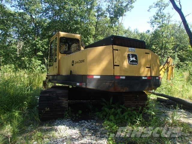 John Deere 690 DLC 履带挖掘机