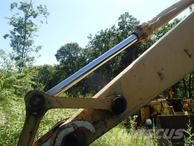 John Deere 690 DLC 履带挖掘机