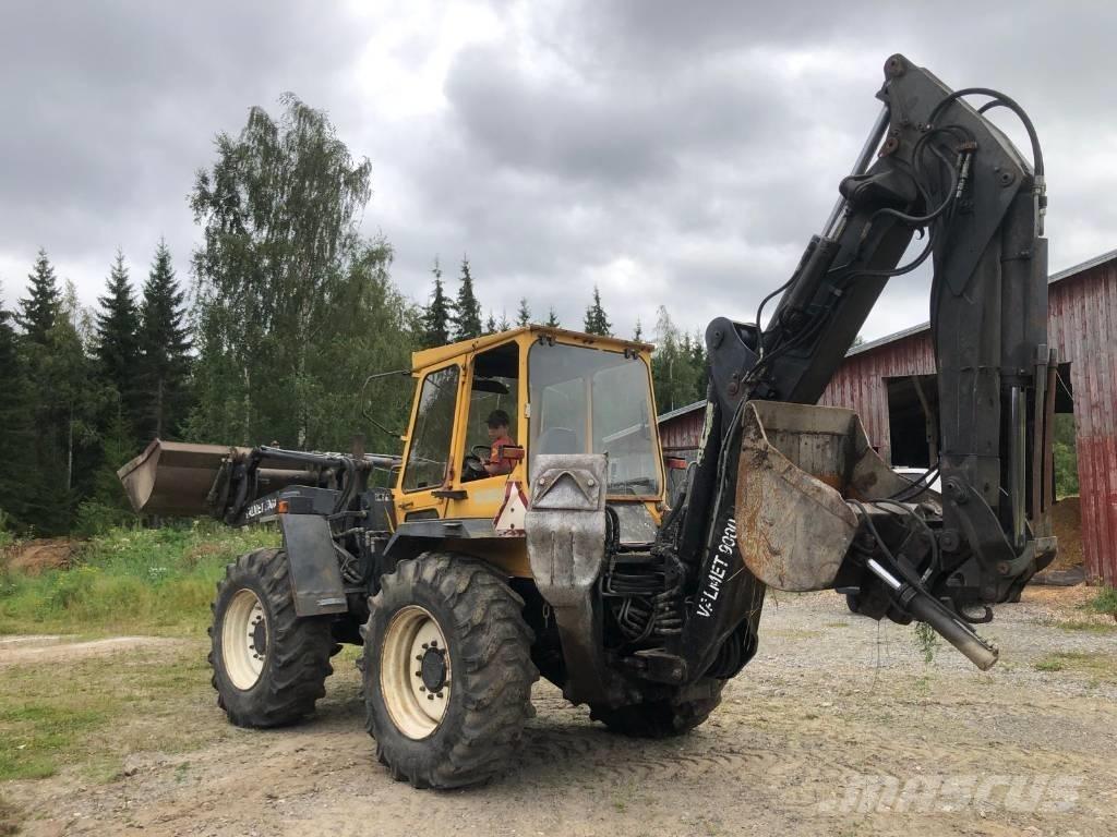 Valmet 9000 反铲装载机