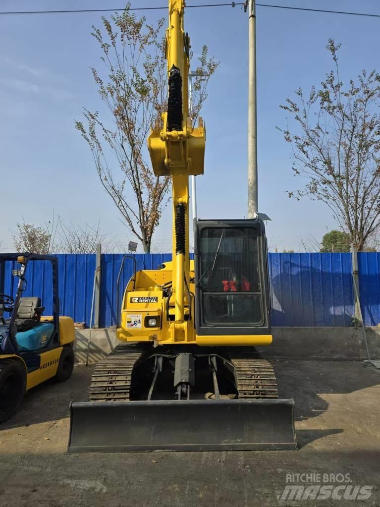 Komatsu PC 70 小型挖掘机