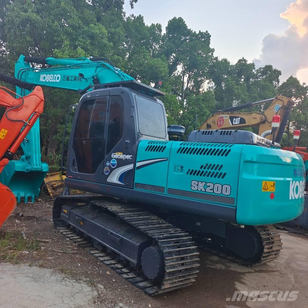 Kobelco SK 200 履带挖掘机