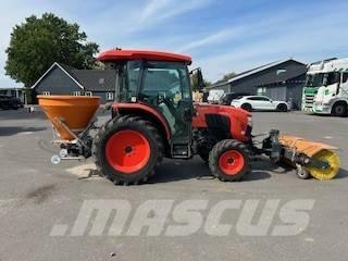 Kubota L2-452 小型拖拉机