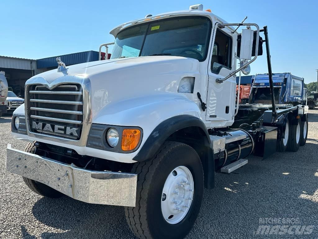 Mack GRANITE CV713 可拆卸式卡车