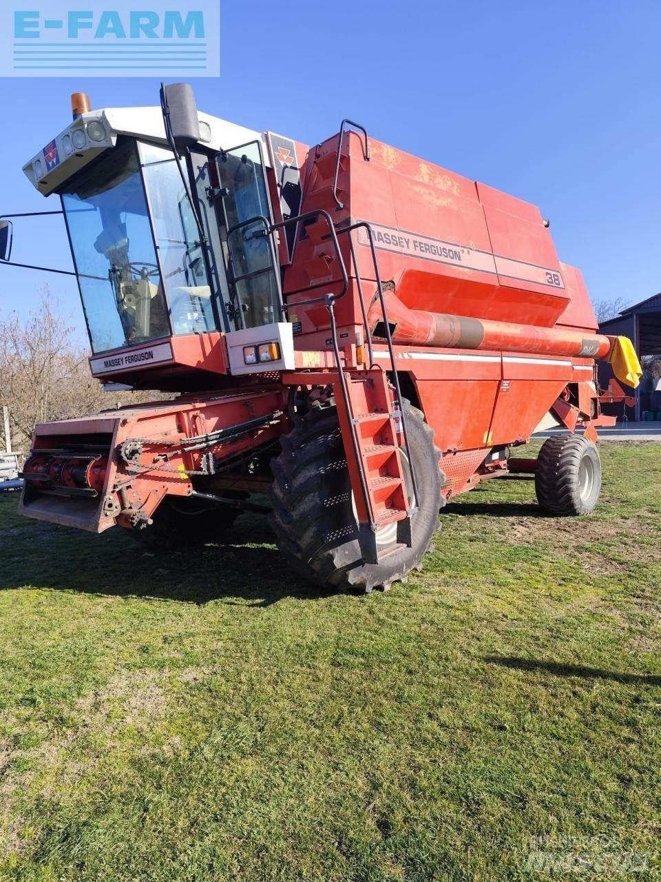 Massey Ferguson 38 联合收割机