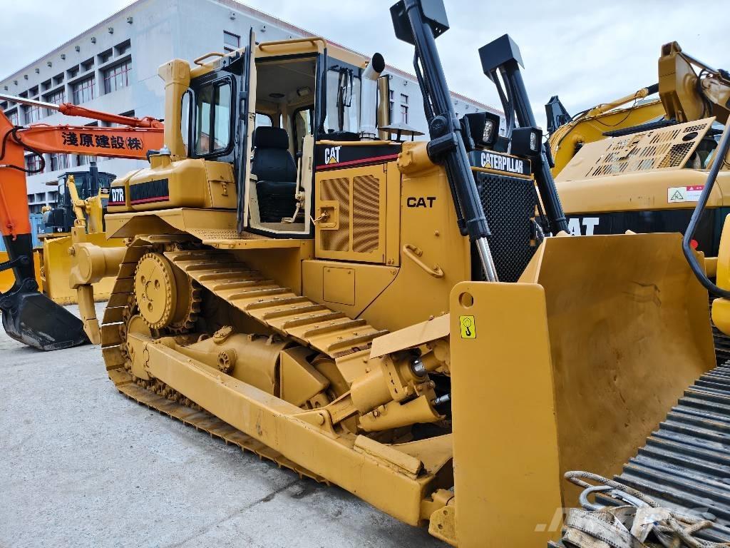 CAT D 7 R 履带式推土机