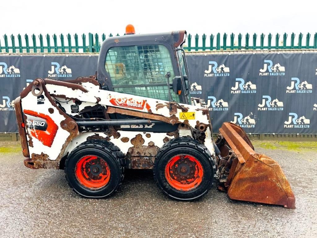 Bobcat S 550 滑移装载机
