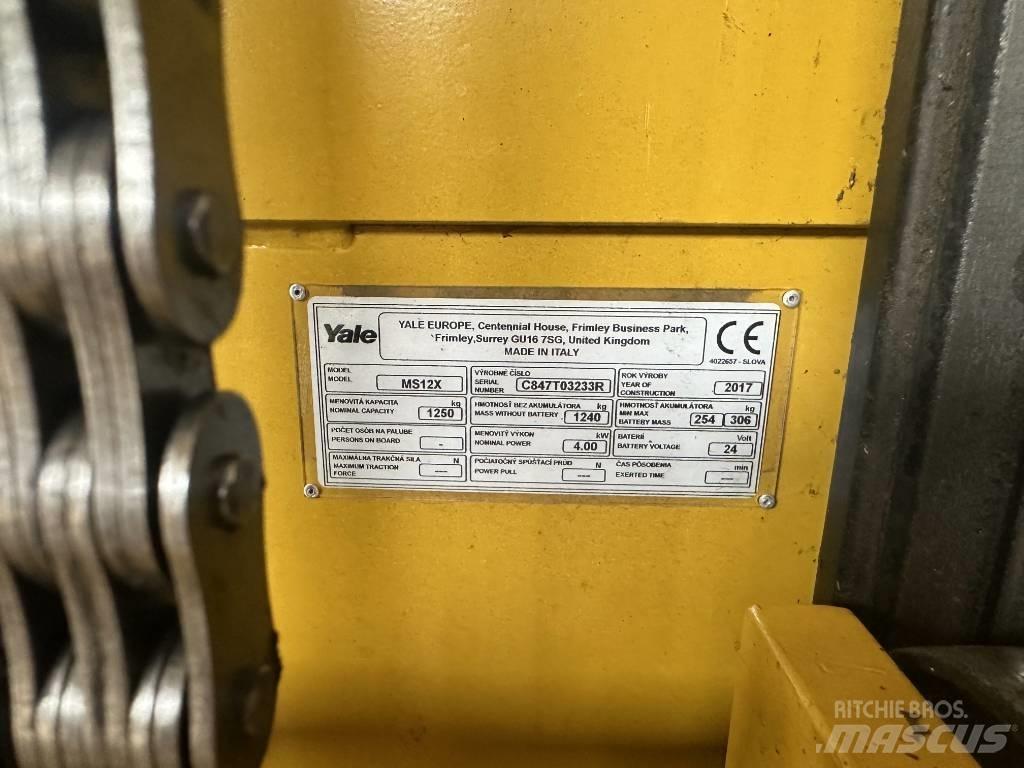 Yale MS12X 手推堆垛车