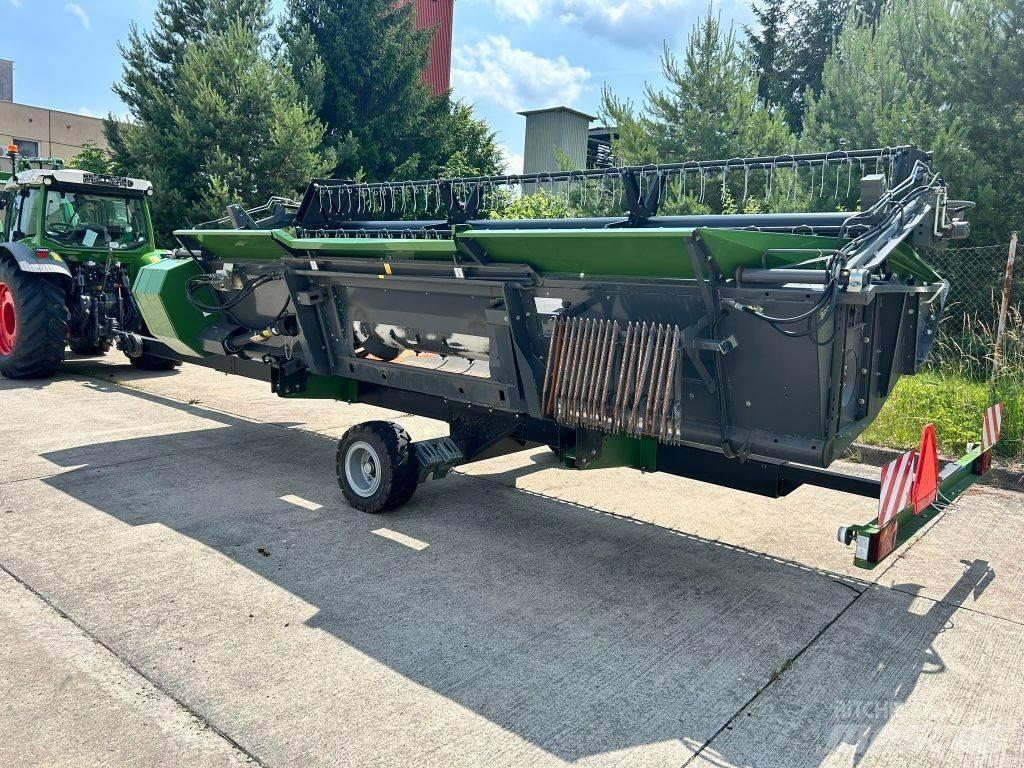 Fendt CORUS 522 MCS 联合收割机