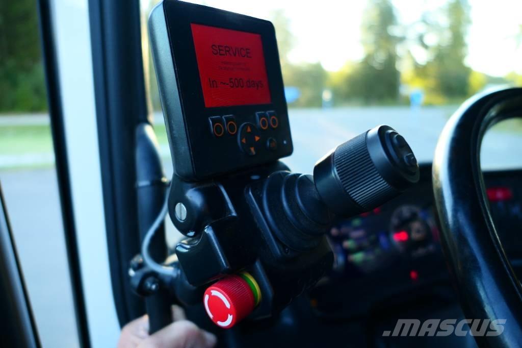 Scania R590B6x2nb 工程吊钩车