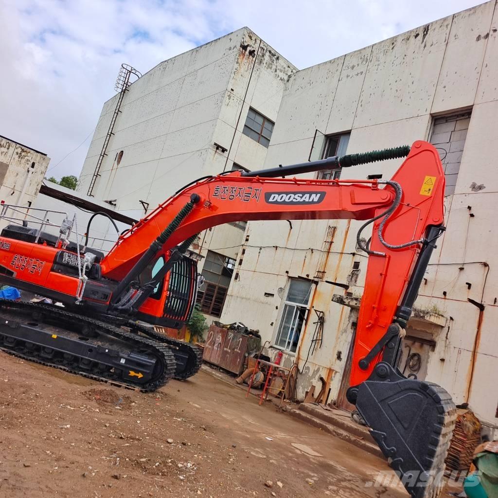 Doosan DX340LC 履带挖掘机
