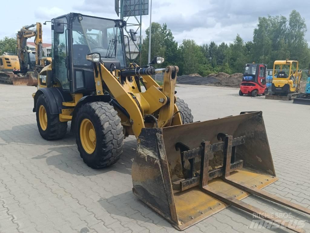 CAT 908 M 轮式装载机