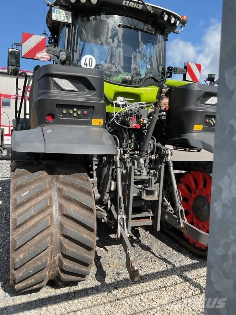 CLAAS Axion 960 TT 履带起重机