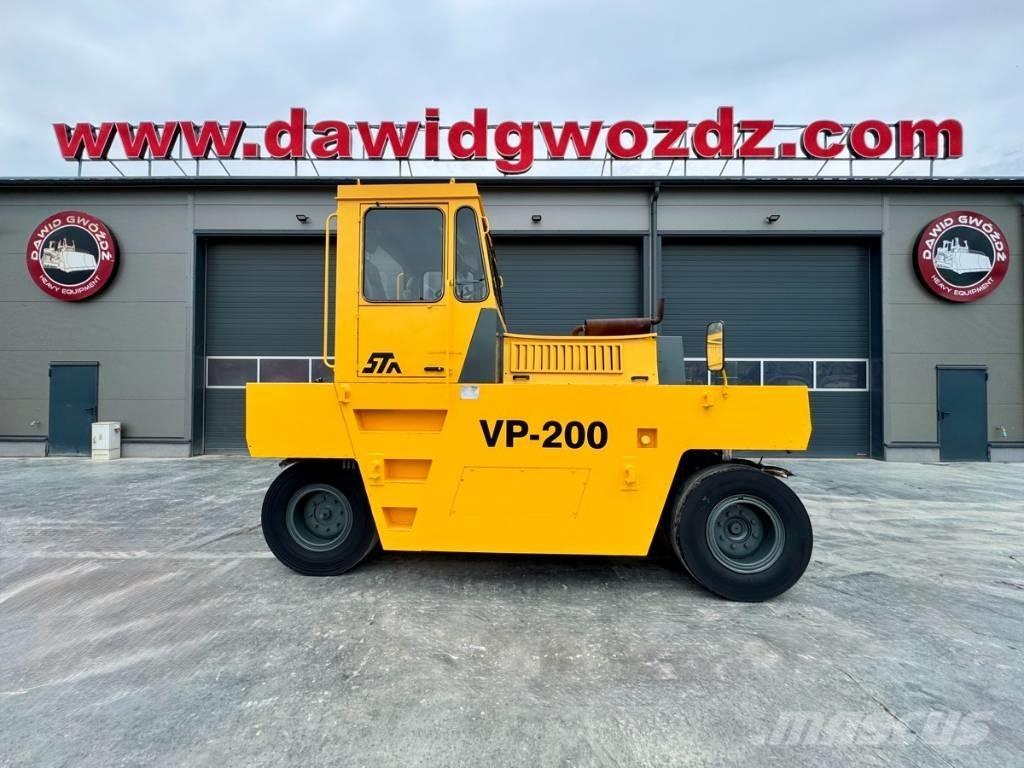 Stavostroj VP200 胶轮压路机
