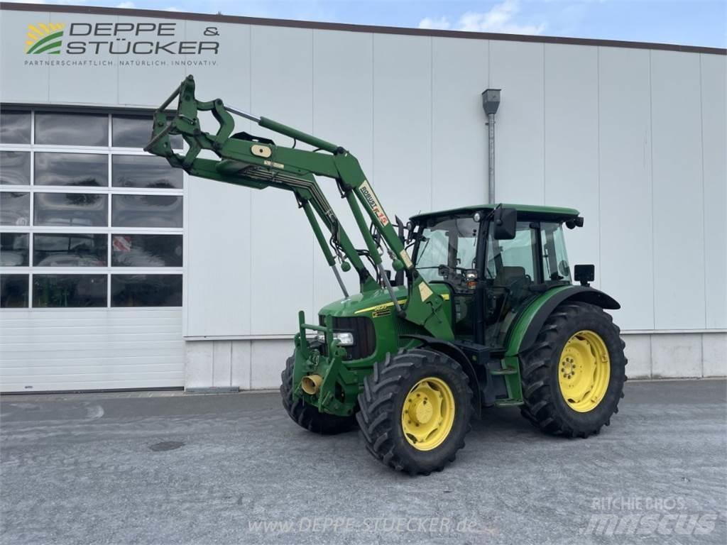 John Deere 5820 拖拉机/农用车