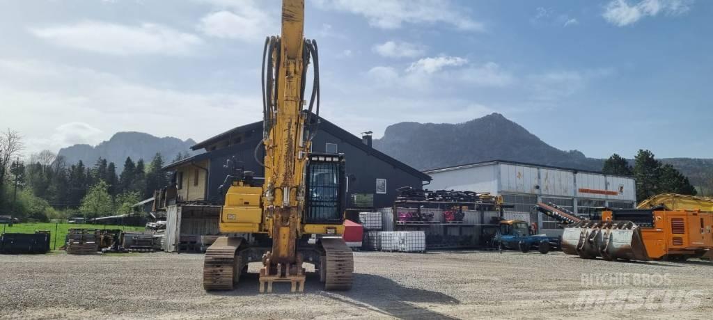 Komatsu HB 365LC-3 履带挖掘机