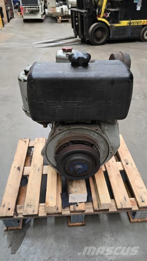 Deutz F1L210D 发动机