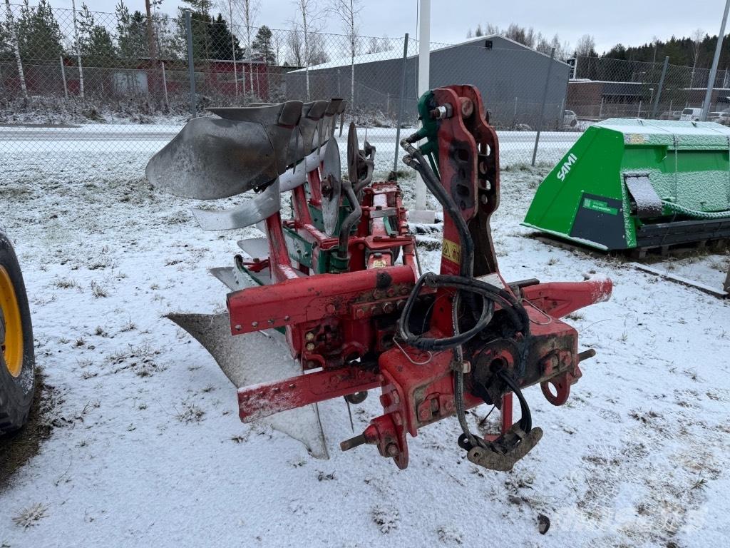 Kverneland ES80-200 双向犁