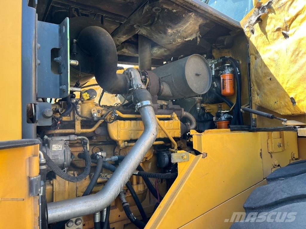 Bell L 2606 E 轮式装载机
