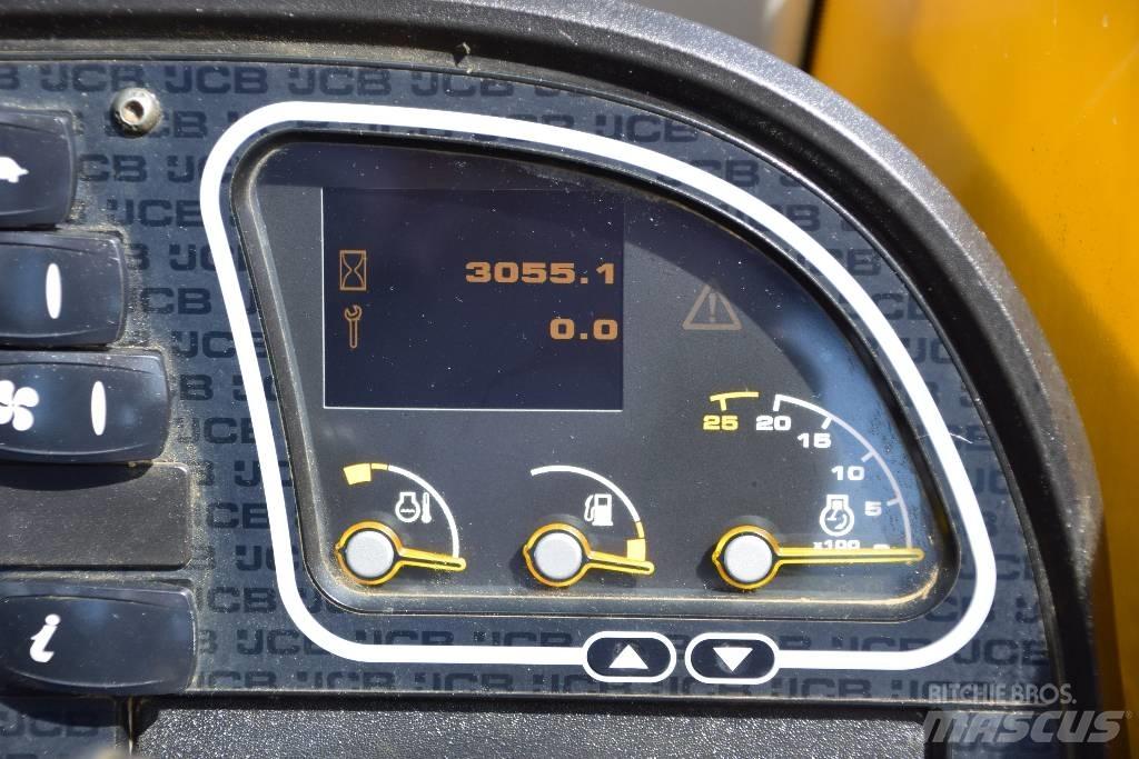 JCB 525-60 HiVIZ 伸缩臂叉装车|叉装车