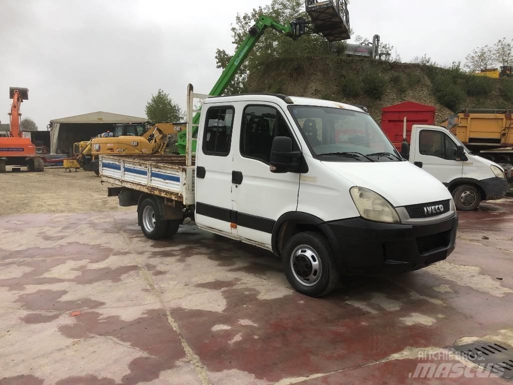 Iveco Daily 35-110 厢式货车