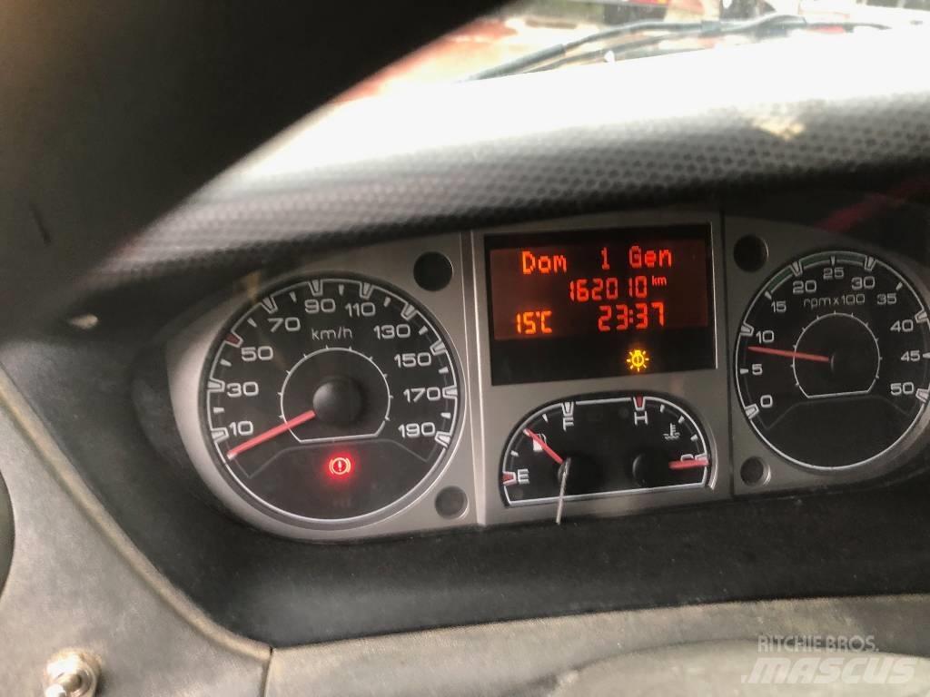 Iveco Daily 35-110 厢式货车