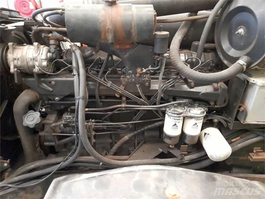 Valtra 8450 拖拉机/农用车