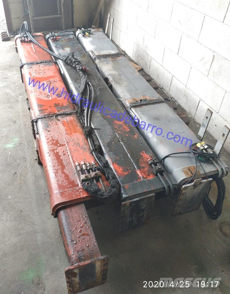 Palfinger BS 877 随车折臂吊