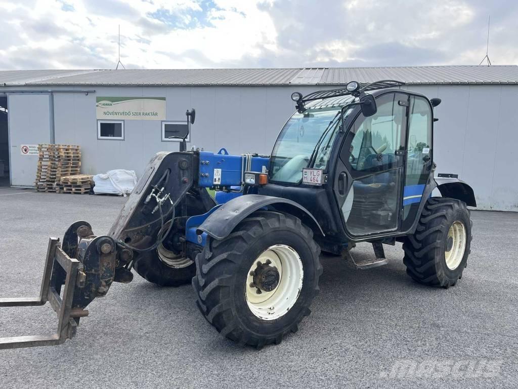 New Holland LM7.35 电动叉车