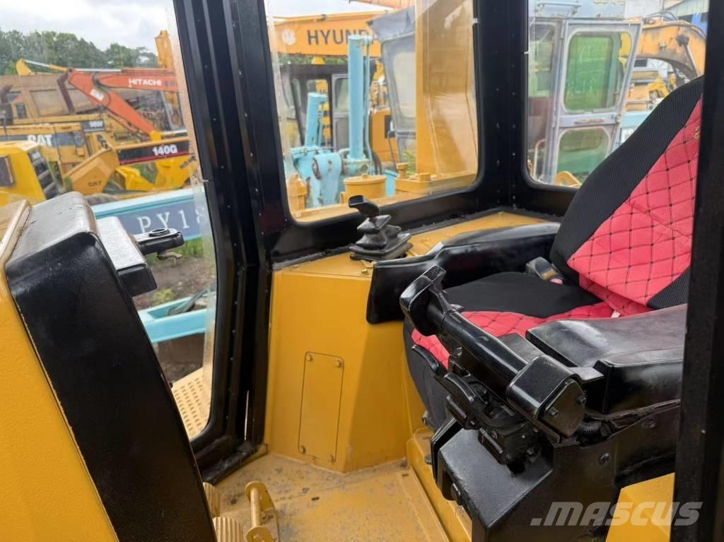 CAT D 6 R 履带式推土机