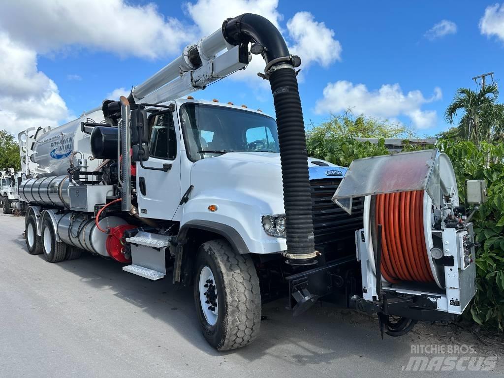 Freightliner 114 SD 组合/真空油槽车