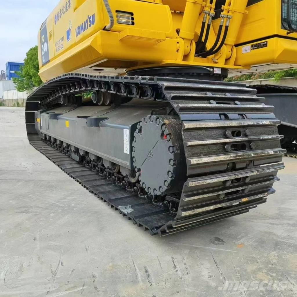 Komatsu PC 240 LC-8 履带挖掘机