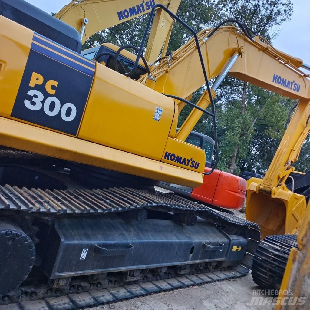 Komatsu PC 300 履带挖掘机