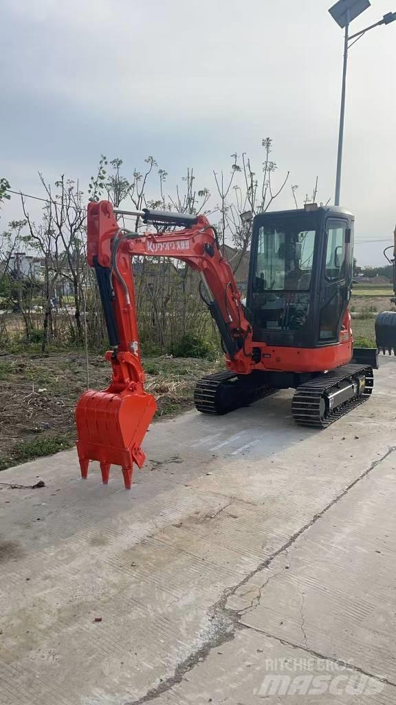 Kubota U 35 小型挖掘机